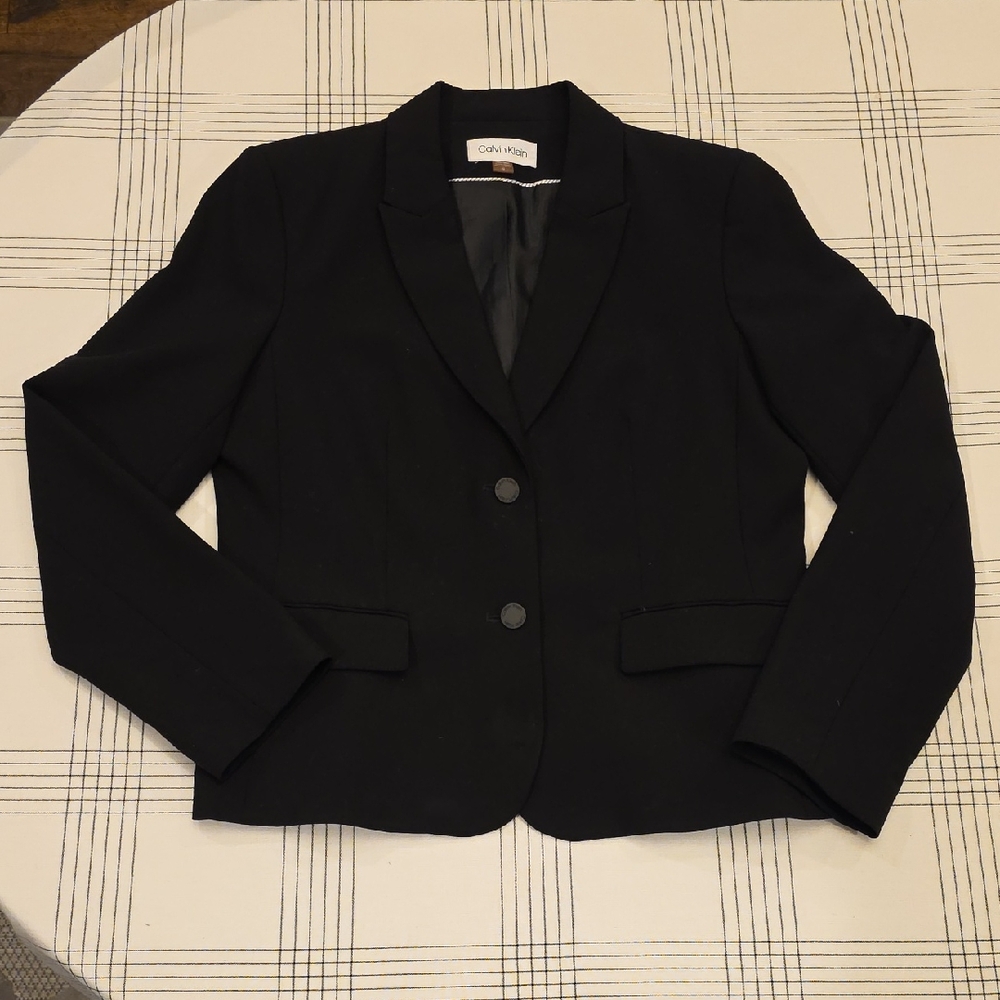Calvin Klein Women's Elegant Black Blazer